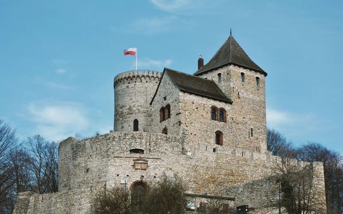 Zamek Grodziec kontra inne zamki w okolicach Bolesławca - co wybrać?