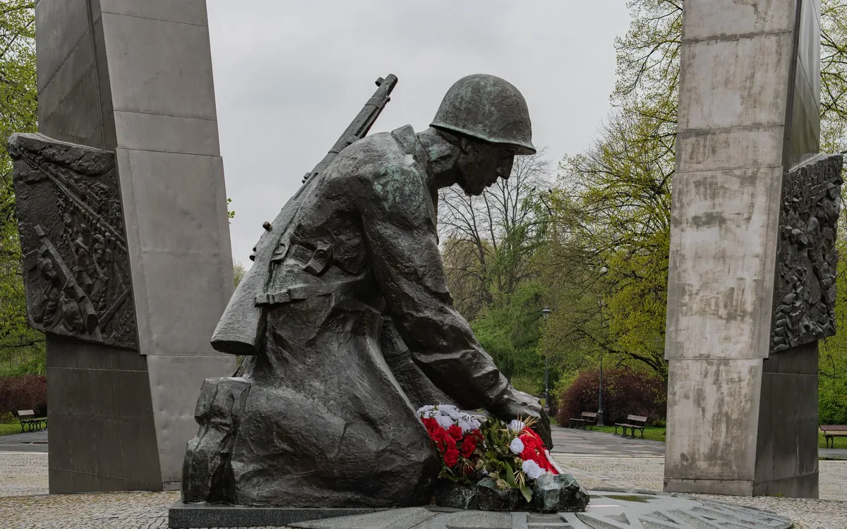 Jak II wojna światowa zakończyła historię Bunzlau?
