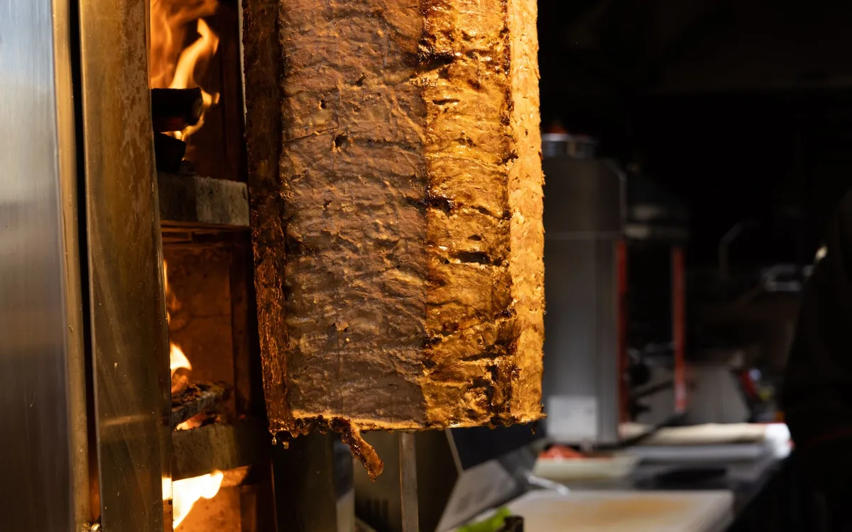 Ile kosztuje kebab w Bolesławcu - zestawienie cen w 2025 roku?