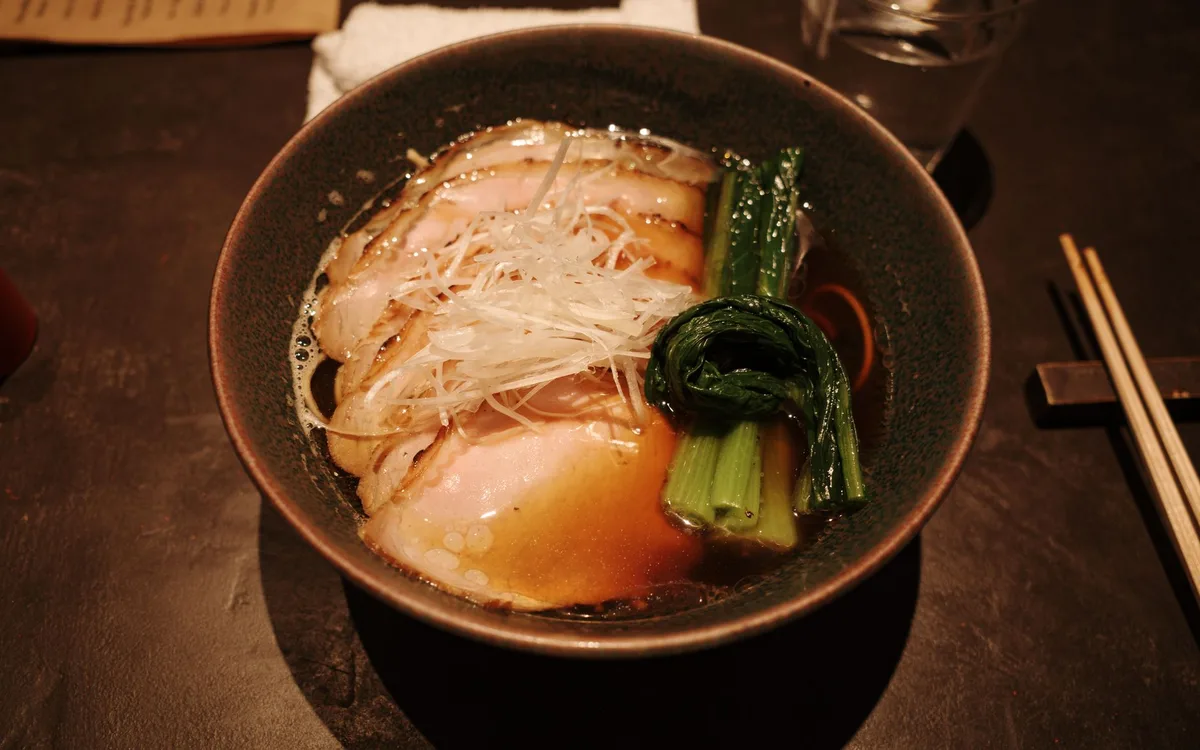 Ramen w Bolesławcu - gdzie zjeść japońską zupę?